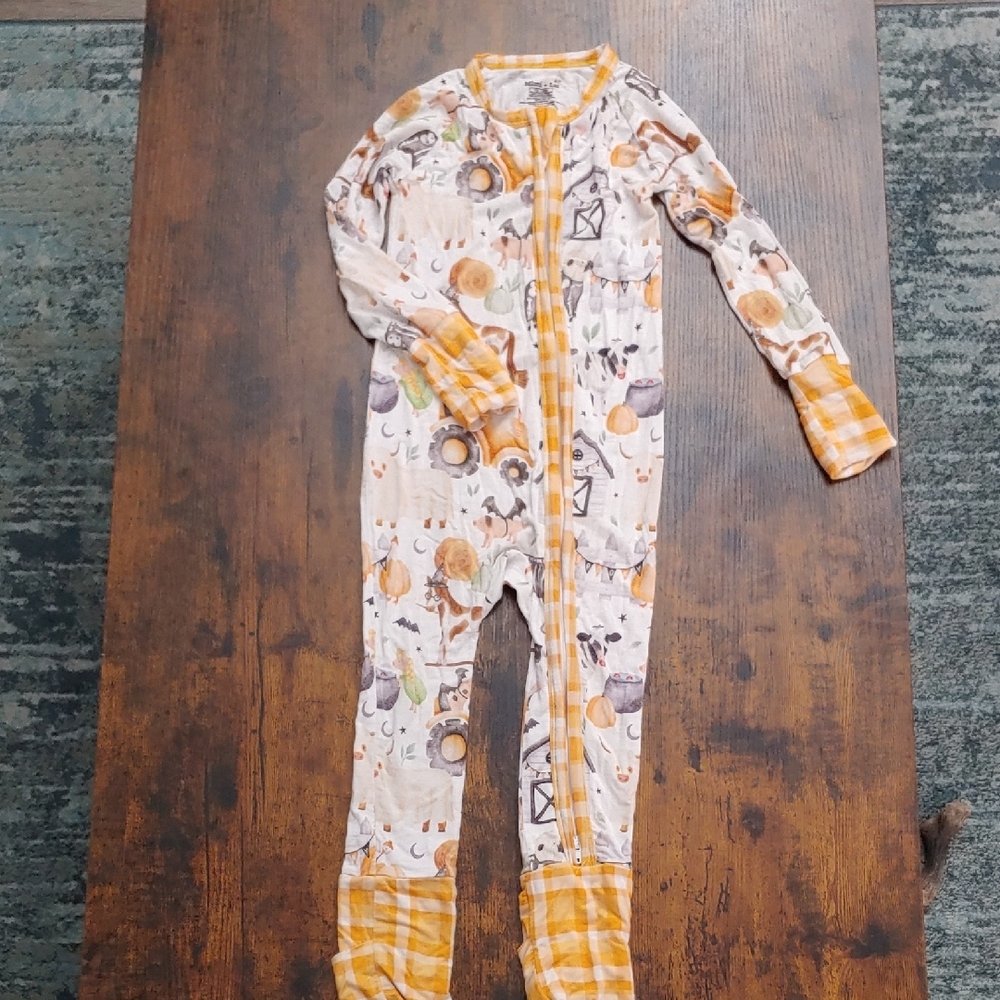 VGUC Mimi & Lai 12-18 Mo Gender Neutral Halloween Zippy Bamboo
